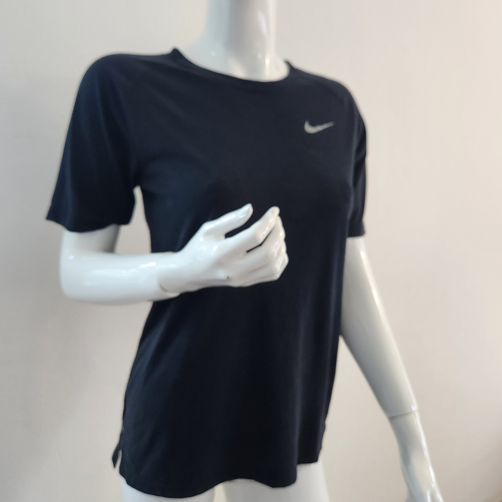 Unisex Nike Dri‑Fit Running Tee Black Women Small Men XSmall - Picture 2 of 16